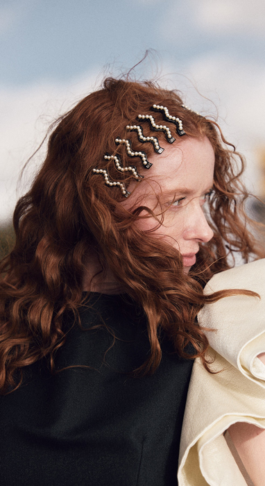 Alexandre de Paris hair accessories : jaw clips, hair barrettes