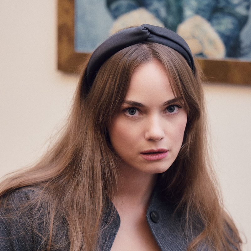 Alexandre de Paris hair accessories : jaw clips, hair barrettes