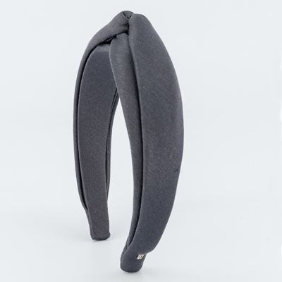 Alexandre de Paris hair accessories : jaw clips, hair barrettes