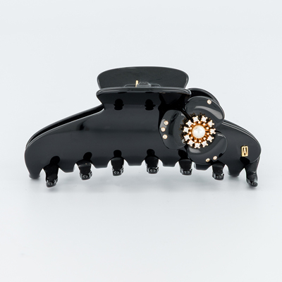 Alexandre de Paris hair accessories : jaw clips, hair barrettes