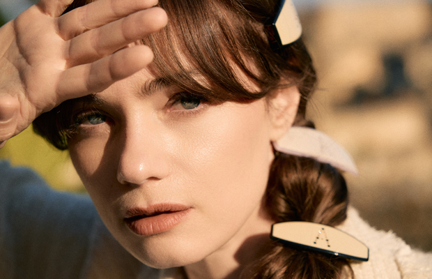 Alexandre de Paris hair accessories : jaw clips, hair barrettes