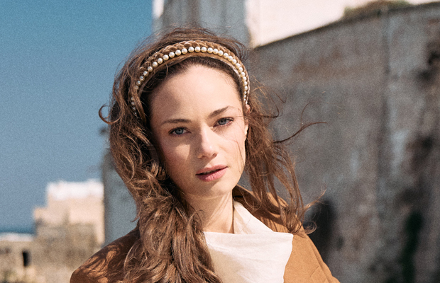 Alexandre de Paris hair accessories : jaw clips, hair barrettes