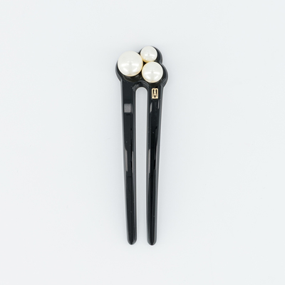 Alexandre de Paris hair accessories : jaw clips, hair barrettes