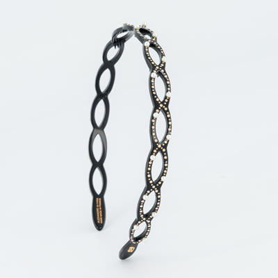 Alexandre de Paris hair accessories : jaw clips, hair barrettes