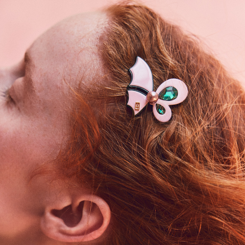 Alexandre de Paris hair accessories : jaw clips, hair barrettes